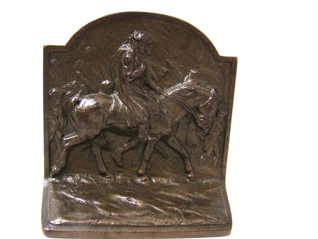 A fine pair of antique Bookends by Hubley circa 1920 depicting George Washington at Valley Forge — image 2
